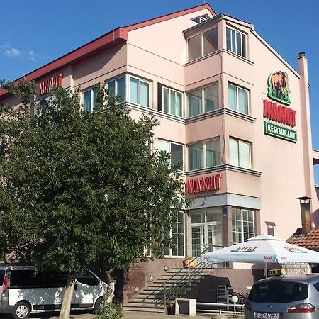 Guest House Mamut Kastela Exterior photo