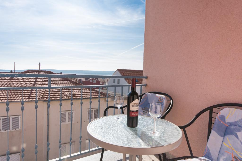 Guest House Mamut Kastela Exterior photo